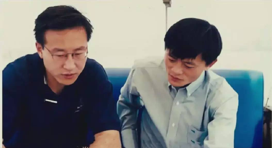 从小米跳槽到字节的周受资,与历史进程中的CFO